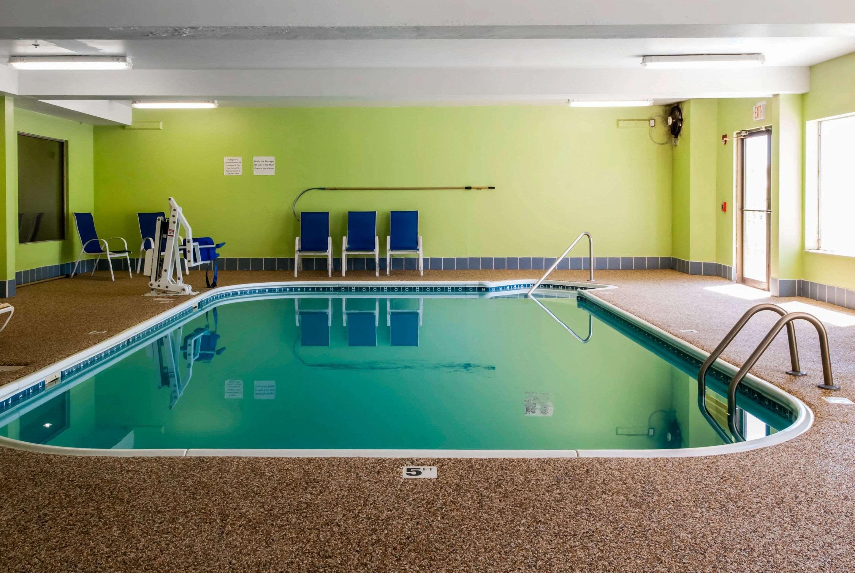 Sleep Inn Saint Charles Екстериор снимка